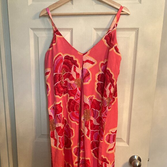 LOFT Dresses & Skirts - Loft Linen Blend V-Neck  Dress - NWT